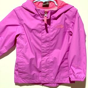 Like New rain coat for little ones. Amazing qua…